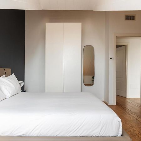 Easyhomes - Brera Luxury Suites Milan Bagian luar foto