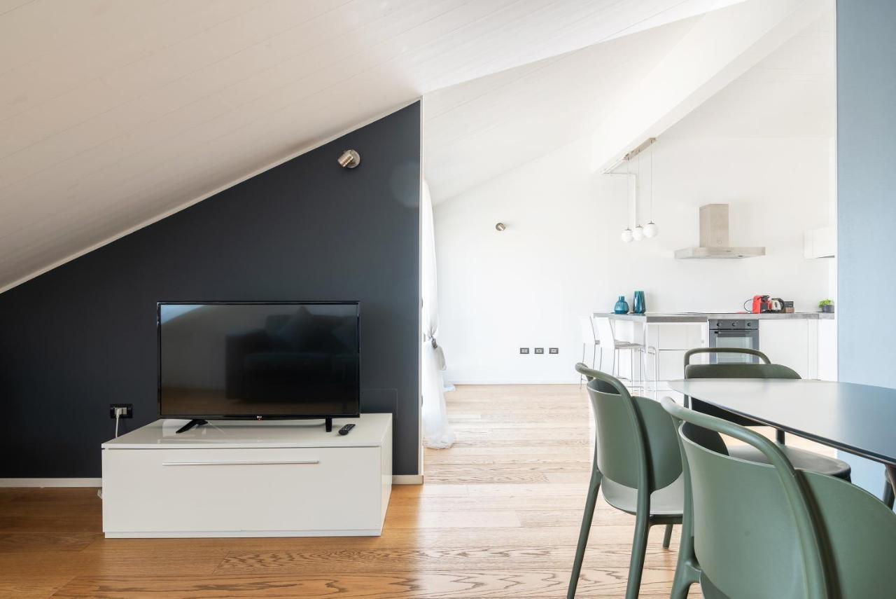 Easyhomes - Brera Luxury Suites Milan Bagian luar foto