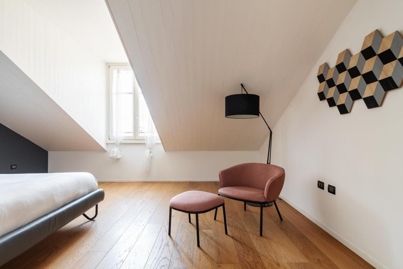 Easyhomes - Brera Luxury Suites Milan Bagian luar foto