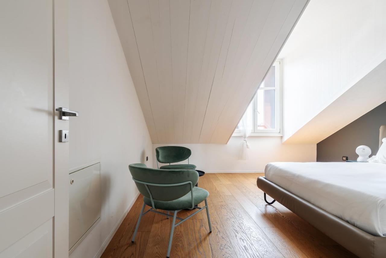 Easyhomes - Brera Luxury Suites Milan Bagian luar foto