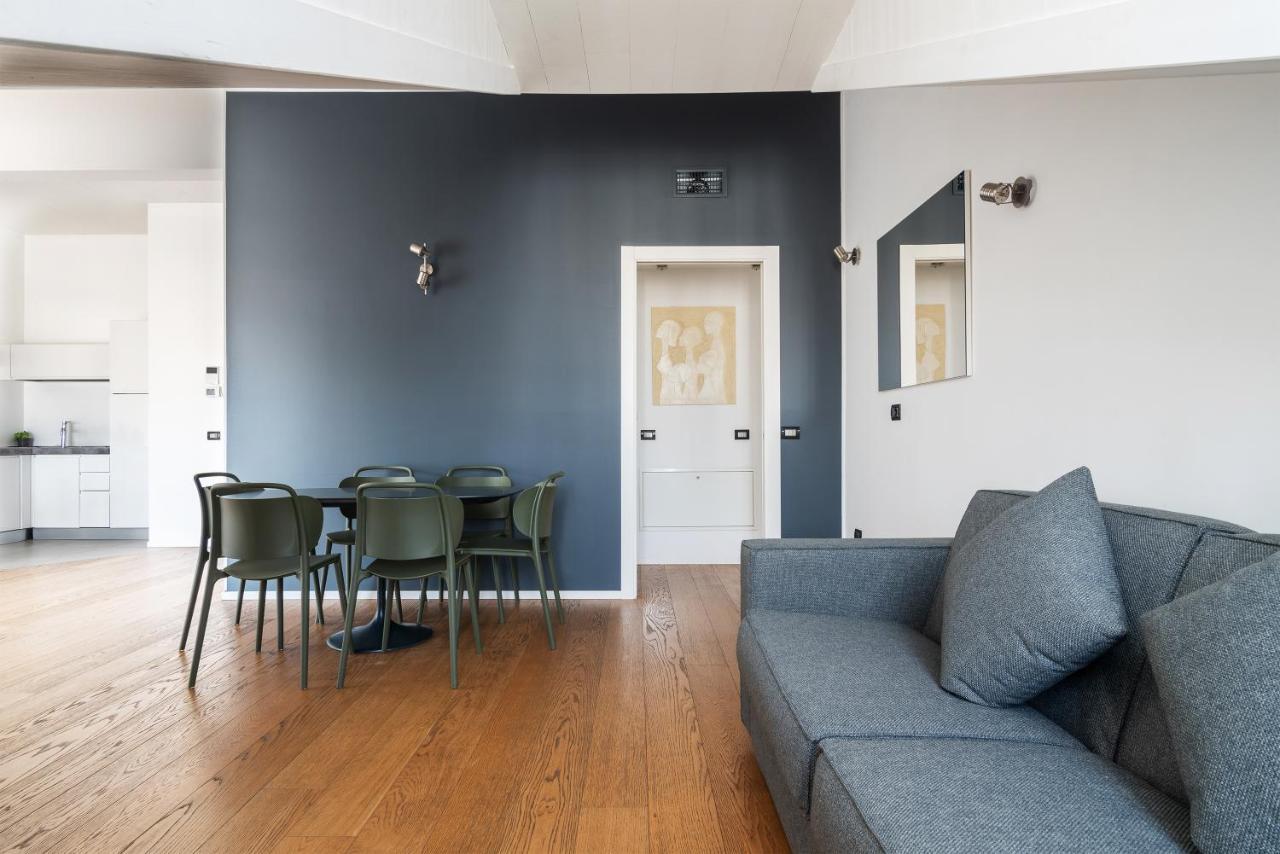 Easyhomes - Brera Luxury Suites Milan Bagian luar foto