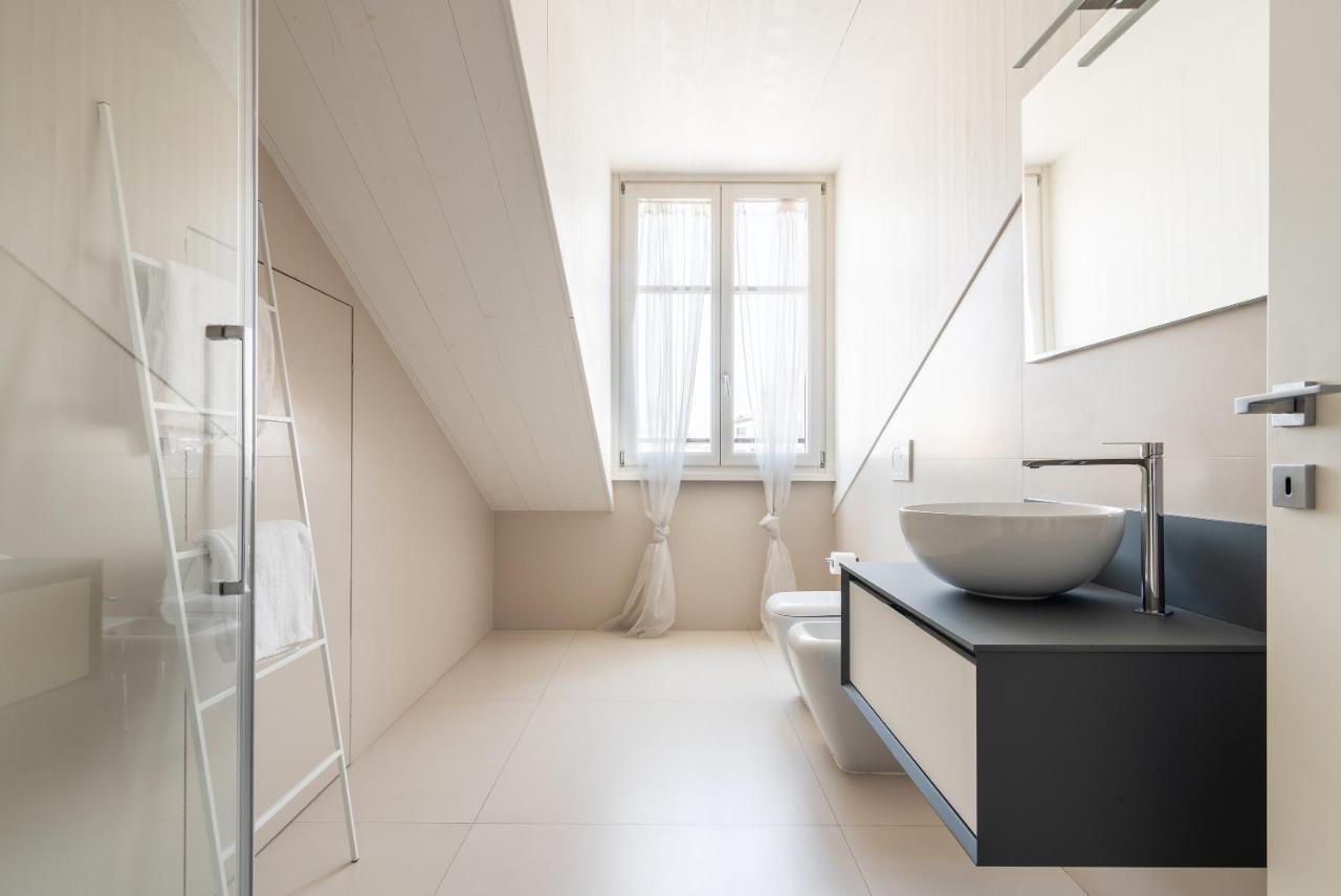 Easyhomes - Brera Luxury Suites Milan Bagian luar foto
