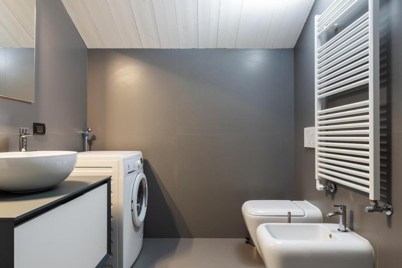 Easyhomes - Brera Luxury Suites Milan Bagian luar foto