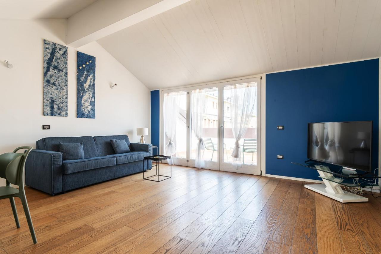 Easyhomes - Brera Luxury Suites Milan Bagian luar foto